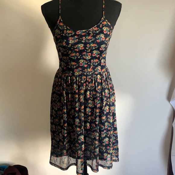 Xhilaration Dresses & Skirts - Xhiliration Floral Sundress